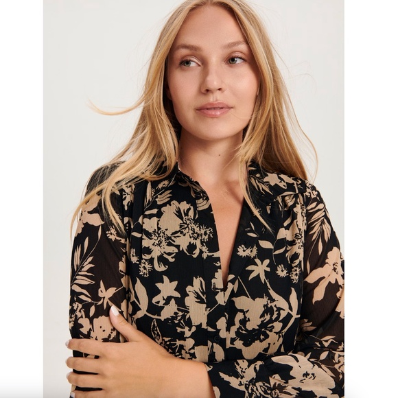 Reserved Pleated Patterned Dress - Picture 3 of 9